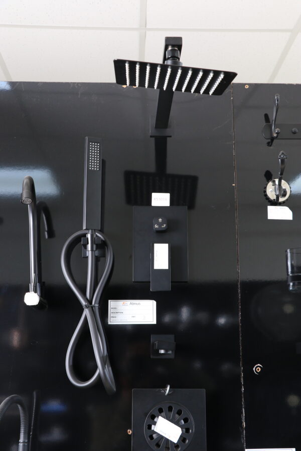 BLACK SHOWER SET