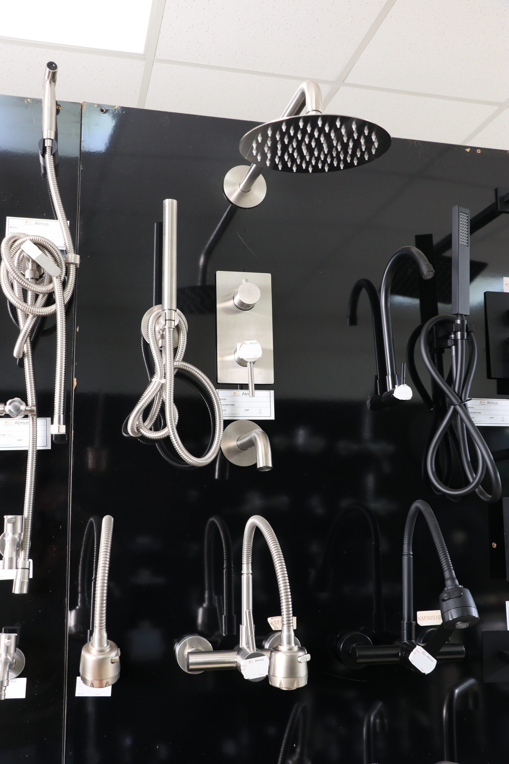 SILVER SHOWER SET