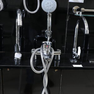 COMPLETE SHOWER