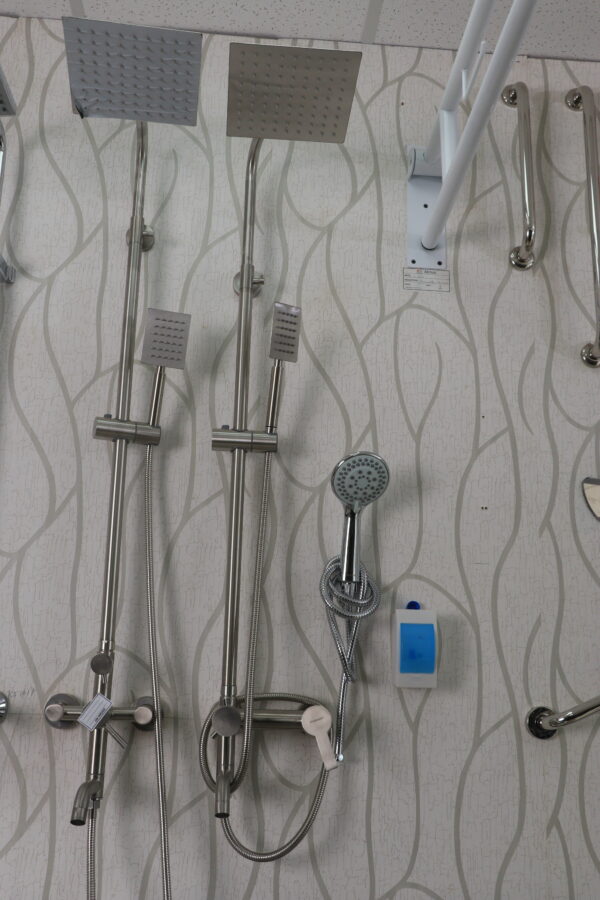 SHOWER HEAD- SILVER