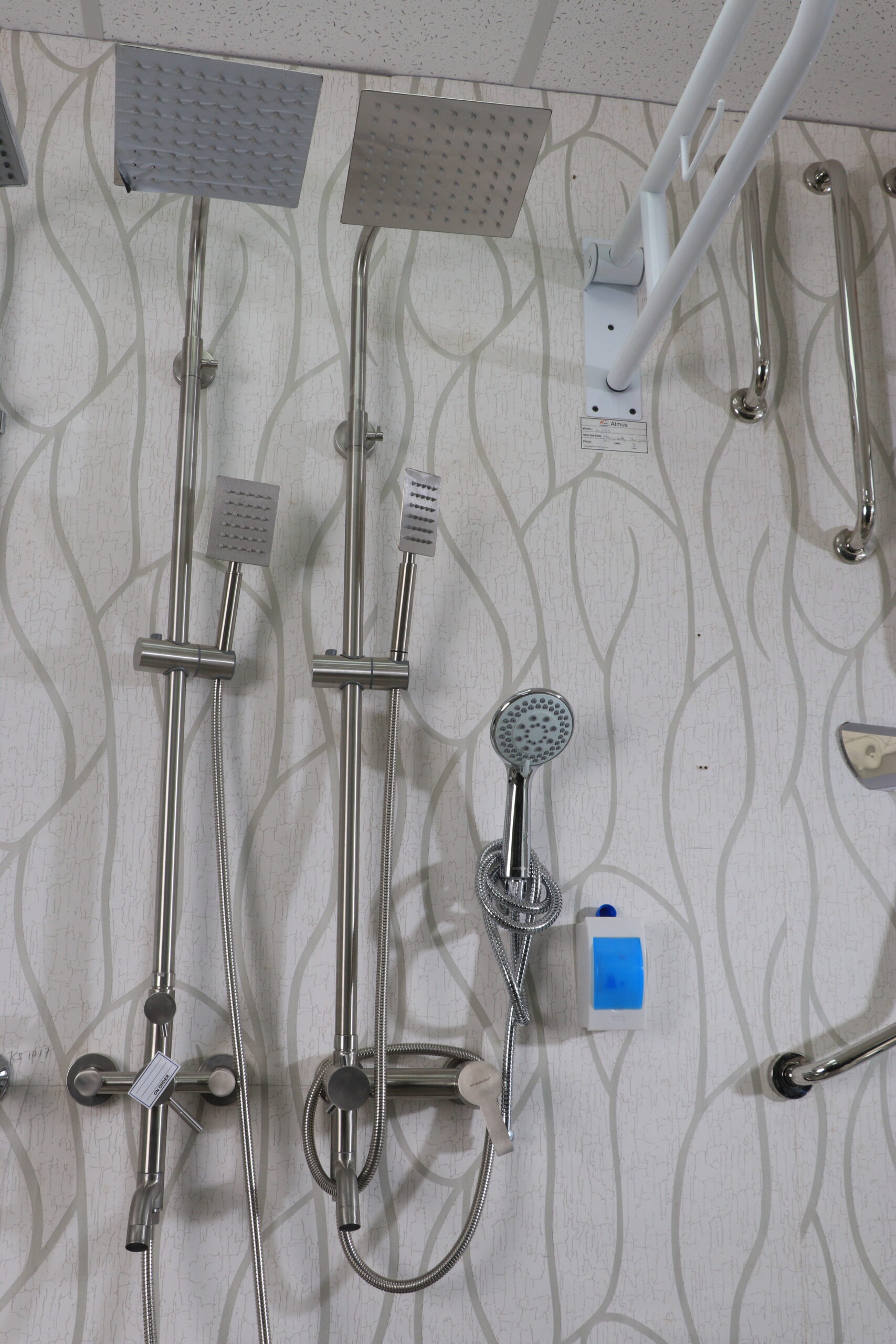 SHOWER HEAD- SILVER