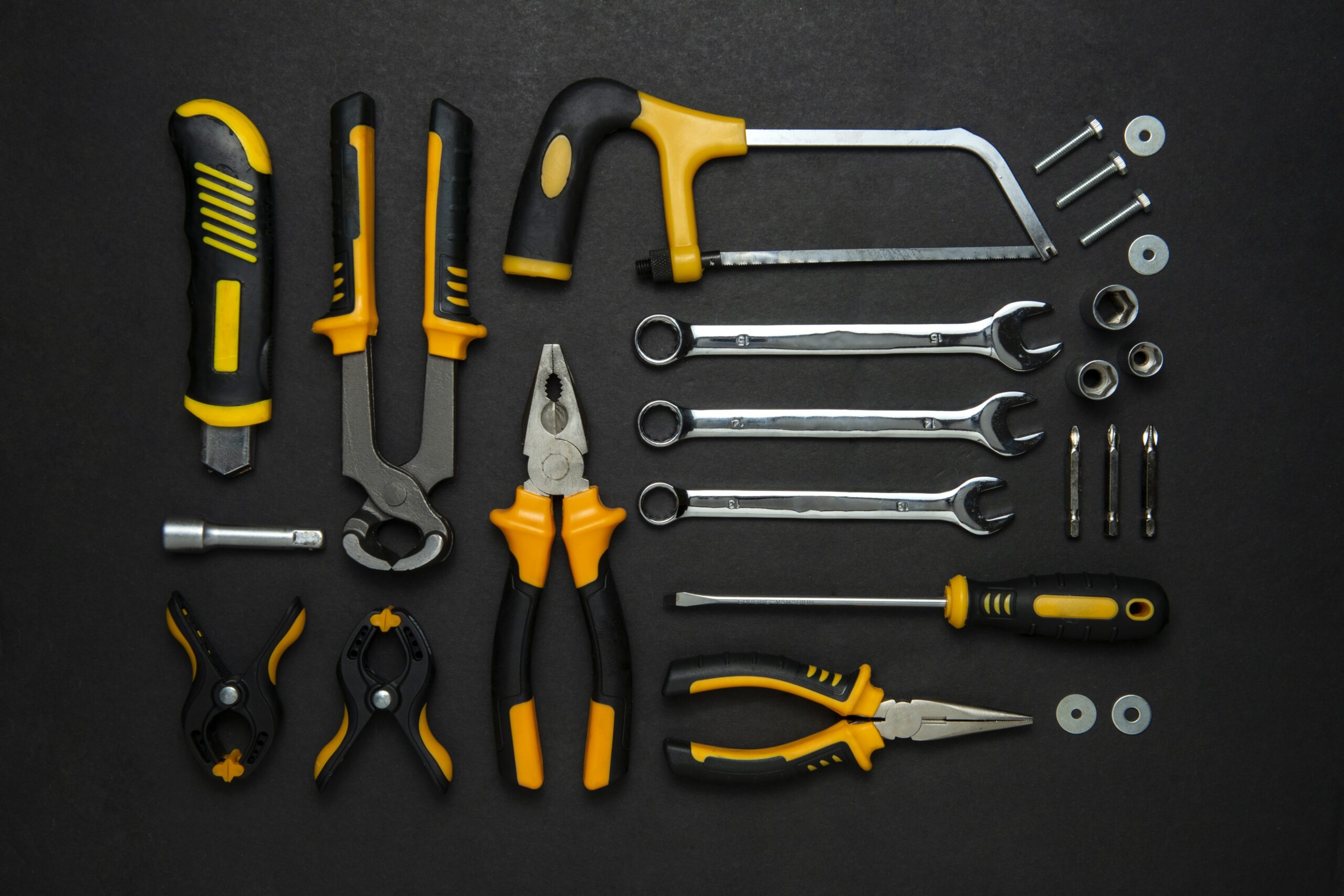 top-view-mechanical-tools-arrangement (2)